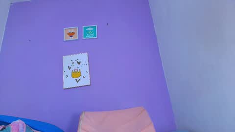 tinkerbell online show from 03-08-25, 01:39