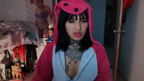 Snapshot of tinnadawson chatting on 02-11-26, 12:26 I AM BELLA ----------- follow my IG TINNS 69 online show from 02-11-26, 12:26