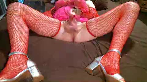 Snapshot of tinnavogler chatting on 01-29-25, 10:32 tinnavogler online show from 01-29-25, 10:32