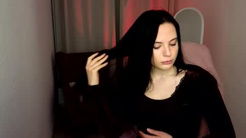 Snapshot of tinnyshine chatting on 10-09-25, 10:30 RebeccaBlooms online show from 10-09-25, 10:30