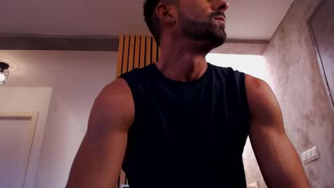 Snapshot of tinoclandestino chatting on 01-08-25, 10:15 tinoclandestino online show from 01-08-25, 10:15