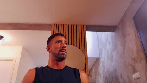 Snapshot of tinoclandestino chatting on 01-11-25, 04:03 tinoclandestino online show from 01-11-25, 04:03