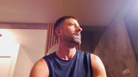 Snapshot of tinoclandestino chatting on 01-11-25, 07:05 tinoclandestino online show from 01-11-25, 07:05