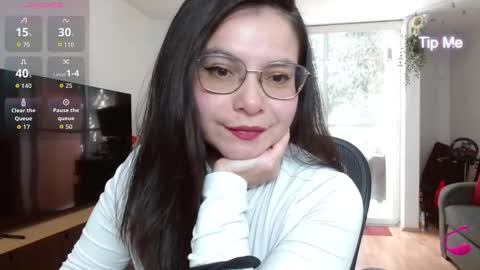 Tiny Caroline online show from 01-15-26, 08:45