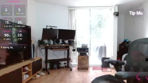 Snapshot of tiny_caroline chatting on 05-12-26, 08:50 Tiny Caroline online show from 05-12-26, 08:50