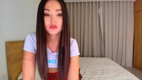 Lia online show from 03-02-25, 07:12