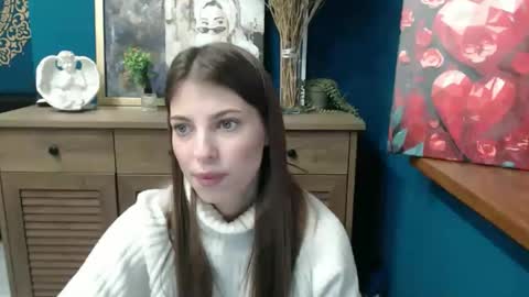 Snapshot of tiny_felicity chatting on 11-21-25, 07:40 Gloria online show from 11-21-25, 07:40