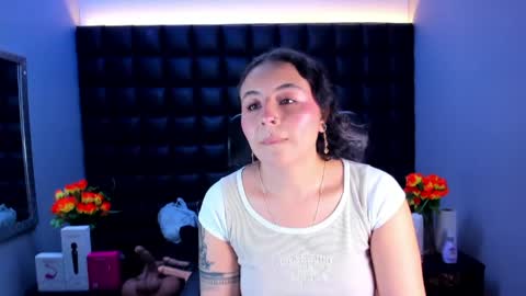 Snapshot of tiny_love_ chatting on 06-08-26, 04:13 tiny online show from 06-08-26, 04:13
