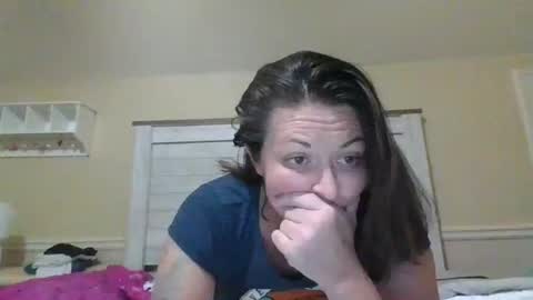 tinyassbossymilf online show from 01-18-26, 05:22