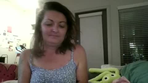 tinyassbossymilf online show from 06-29-26, 07:47