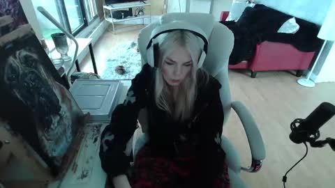stage Kylie Sinner  brand CLITBAIT online show from 01-26-25, 12:33