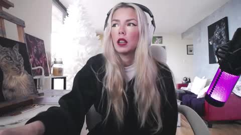 stage Kylie Sinner  brand CLITBAIT online show from 01-17-26, 08:01