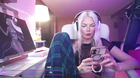 stage Kylie Sinner  brand CLITBAIT online show from 04-19-26, 01:38