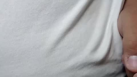 Snapshot of tinypecker6 chatting on 10-09-25, 06:17 tinypecker6 online show from 10-09-25, 06:17