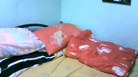 Snapshot of tinypussy_xx chatting on 02-19-25, 11:25 tinypussy_xx online show from 02-19-25, 11:25