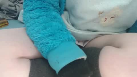 Snapshot of tinyslut66 chatting on 12-13-25, 07:53 tinyslut66 online show from 12-13-25, 07:53