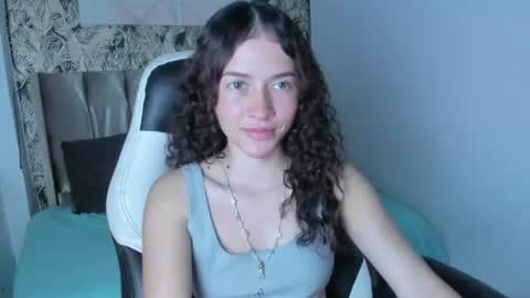 tinysophi online show from 07-05-26, 03:19