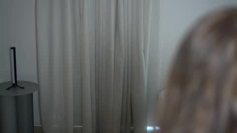 Lili online show from 11-09-25, 11:52