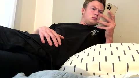 tippedrobin4830 online show from 11-11-25, 01:55