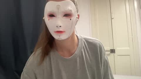 Tinks online show from 12-22-25, 09:34