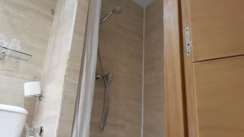 Tinks online show from 04-21-26, 04:23