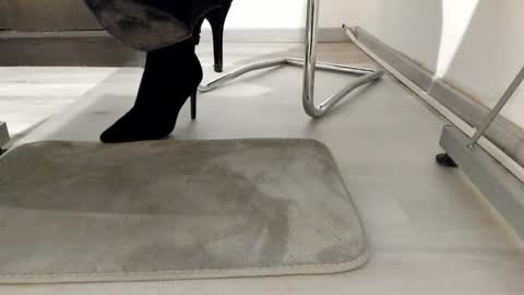 Anna online show from 01-12-25, 02:41