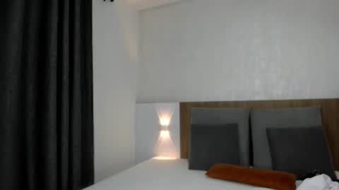 Snapshot of tisha_cole chatting on 01-06-25, 05:52 Tisha online show from 01-06-25, 05:52