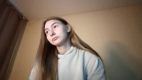 Hi Im Carry 18 years old online show from 11-28-25, 06:16