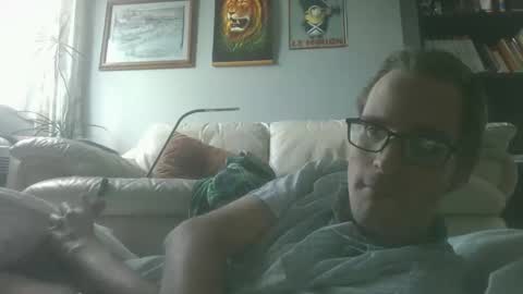 Snapshot of titlovercums chatting on 12-04-25, 05:21 titlovercums online show from 12-04-25, 05:21