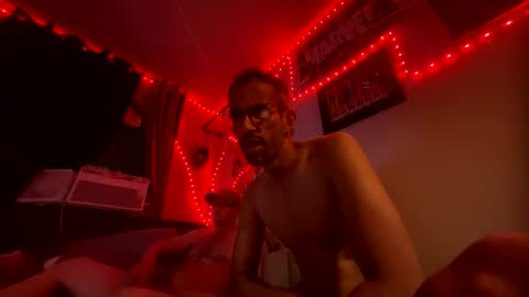 Snapshot of tito0581 chatting on 05-18-26, 09:04 Tito0581 online show from 05-18-26, 09:04