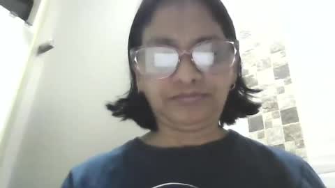 Ester online show from 05-01-26, 03:55