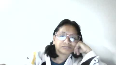 Ester online show from 08-06-26, 09:55