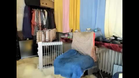 Snapshot of tittkiss chatting on 04-29-26, 07:01 liebe es mich nackt vor der cam zu zeigen online show from 04-29-26, 07:01