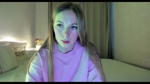 Snapshot of tixxxy chatting on 12-09-24, 12:19 Maria online show from 12-09-24, 12:19