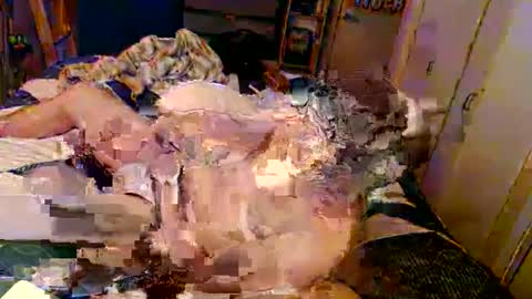 Snapshot of tj_seattle chatting on 02-10-25, 06:42 TJ Seattle online show from 02-10-25, 06:42