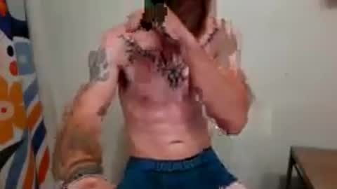 Snapshot of tj_the_man chatting on 07-11-26, 06:16 TJ online show from 07-11-26, 06:16