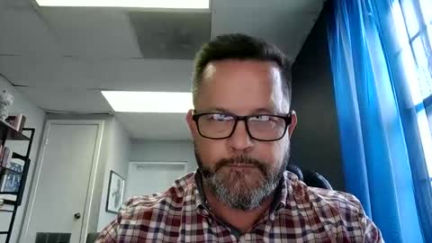 Snapshot of tjhawk86 chatting on 12-16-25, 08:36 tjhawk86 online show from 12-16-25, 08:36