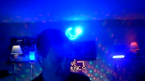 Snapshot of tkthedj chatting on 06-25-26, 02:44 TK online show from 06-25-26, 02:44