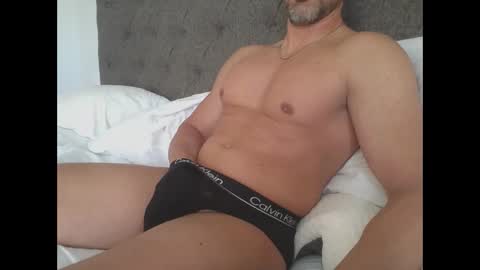 tlars1980 online show from 04-06-26, 06:31