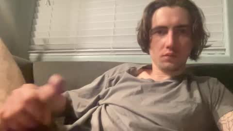 Snapshot of tlayne410 chatting on 02-14-25, 04:37 tlayne410 online show from 02-14-25, 04:37