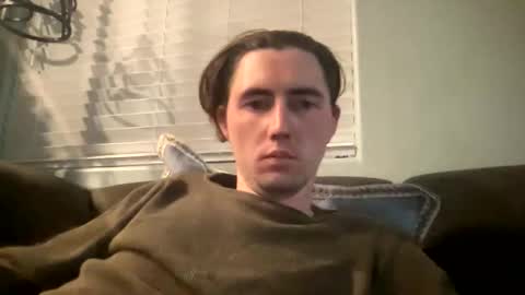 tlayne410 online show from 12-14-25, 08:09