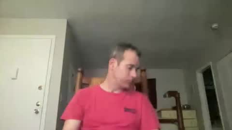 Snapshot of tleigh24 chatting on 01-01-25, 04:18 tleigh24 online show from 01-01-25, 04:18