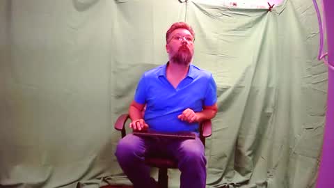 Snapshot of tmosmun chatting on 10-21-25, 12:11 Tim online show from 10-21-25, 12:11