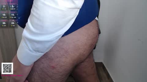 Leonel online show from 11-26-25, 02:40