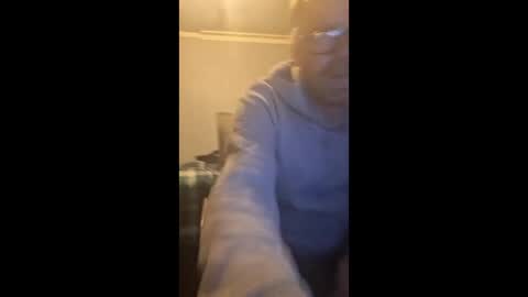 Snapshot of todd25697 chatting on 01-14-26, 01:22 todd25697 online show from 01-14-26, 01:22