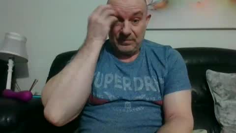 Snapshot of toerag69 chatting on 12-27-24, 11:42 toerag69 online show from 12-27-24, 11:42