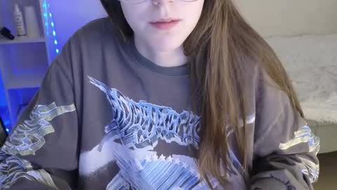 Snapshot of tofummuch chatting on 11-26-25, 05:41 Elma online show from 11-26-25, 05:41