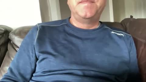 Joshua1983 online show from 10-19-25, 08:09