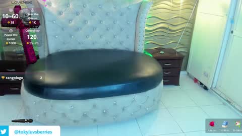 Snapshot of toky_doll chatting on 02-01-25, 01:55 toky         online show from 02-01-25, 01:55