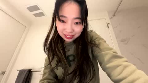 Snapshot of tokyobeauty chatting on 03-13-26, 12:39 tokyobeauty online show from 03-13-26, 12:39